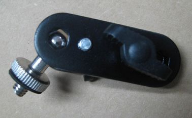 Le macchine fotografiche del gioco di azione furtiva trascinano i supporti di attacco della macchina fotografica/cassa del metallo