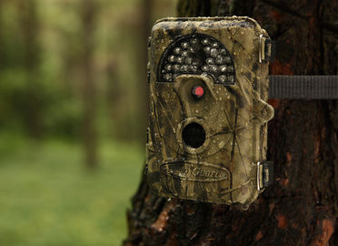 Cercando la camma gli accessori attaccano i montaggi della cinghia della macchina fotografica della traccia legano i montaggi con un nastro